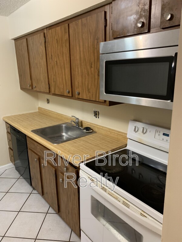 Foto del edificio - 425 W Lawrence Ave