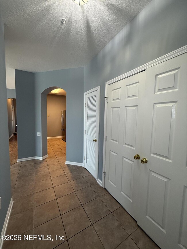 Foto del edificio - 7990 Baymeadows Rd