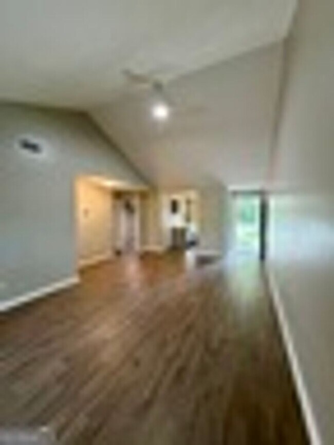Foto del edificio - 438/440 Admirals Walk Dr