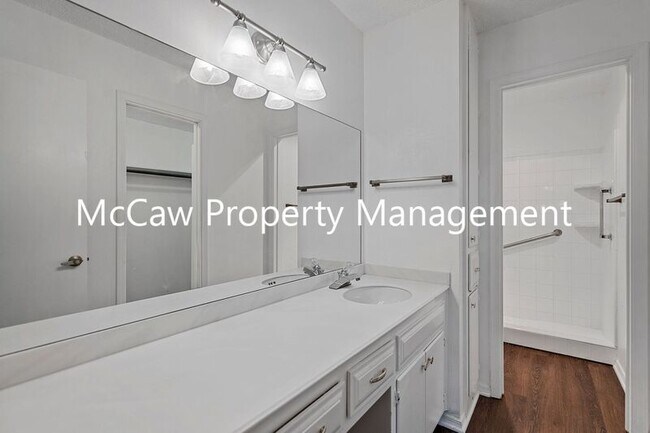 Building Photo - 2326 Garden Park Ct