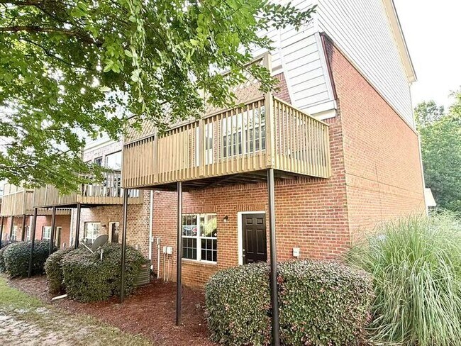 Building Photo - 2168 Pebble Beach Dr