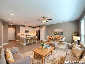 Building Photo - 1511 E Sandalwood Ln