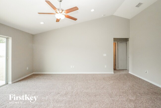Building Photo - 444 Lanham Dr