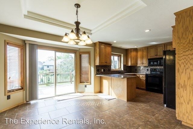 Foto del edificio - 4 br, 3 bath House - 3212 S. Grace Avenue