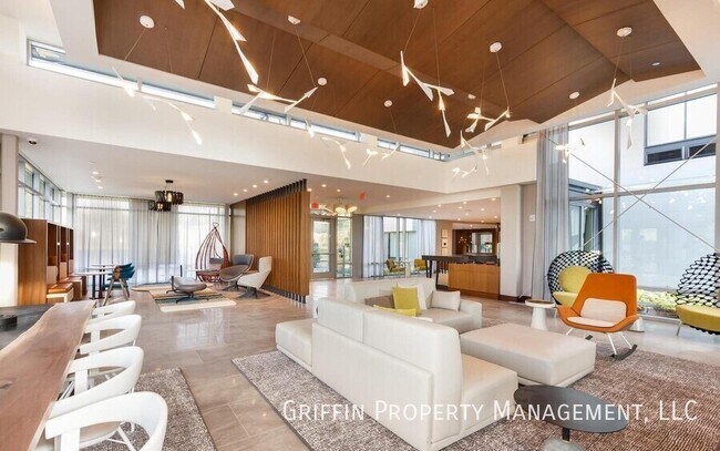Building Photo - 145 Riverhaven Dr