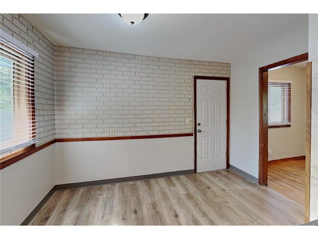 Building Photo - 11255 Arrowhead St NW