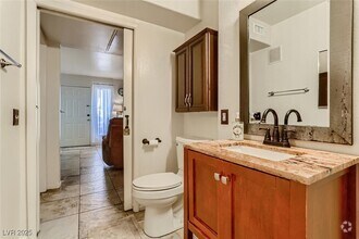 Building Photo - 3038 Tarpon