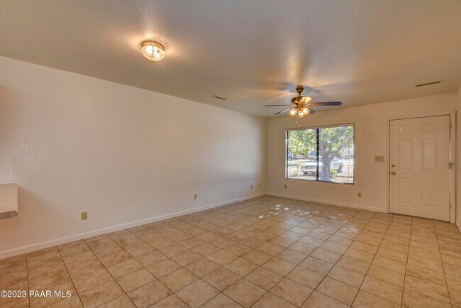 Building Photo - 6086 N Peak Cir