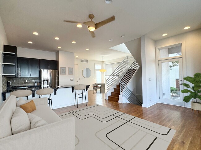 Foto del edificio - 527 Oak St