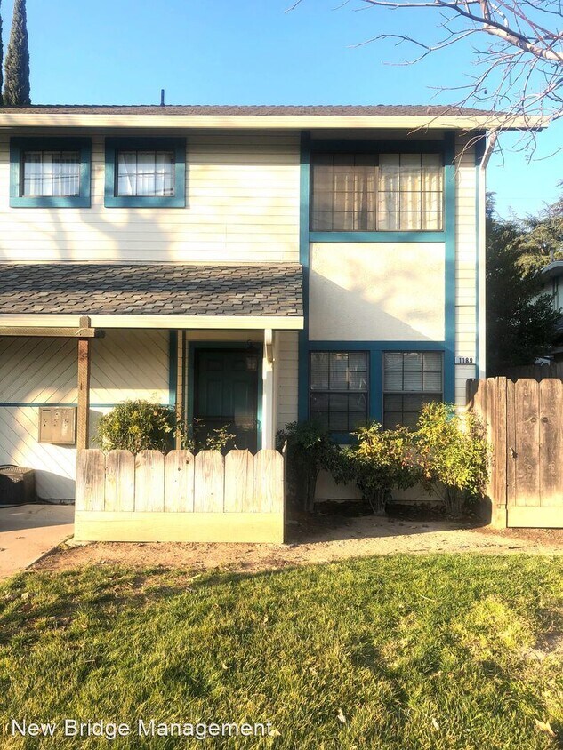 Primary Photo - 2 br, 1.5 bath House - 1189 East Ave