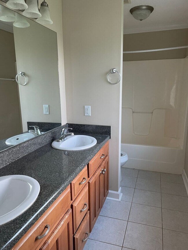 Foto del edificio - Beautiful 3 Bedroom/2 Bath Home for Rent!!