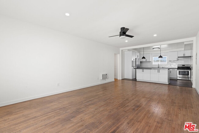 Building Photo - 25226 Loytan St