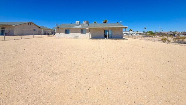 Building Photo - 5563 Morongo Rd