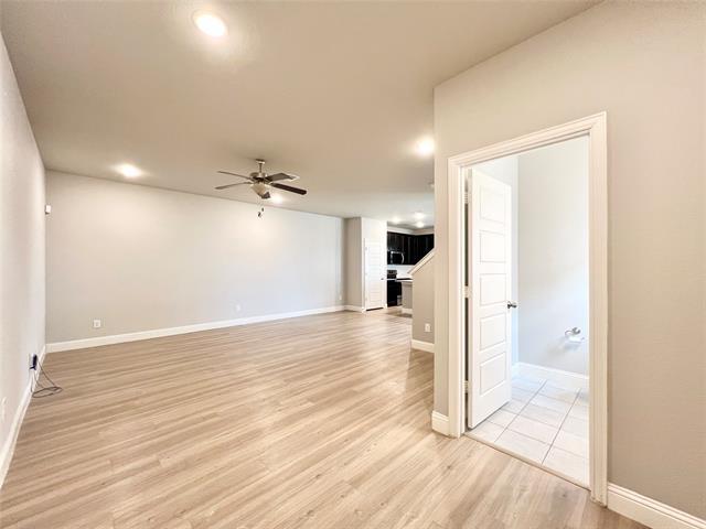 Foto del edificio - 5000-5002 Villas Dr