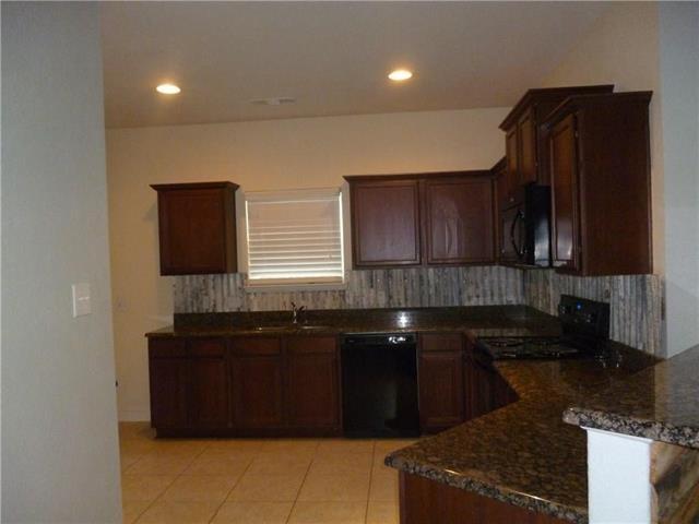 Building Photo - 2300 Redbud Dr