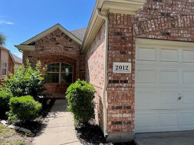 Building Photo - 2012 Hopkins Dr