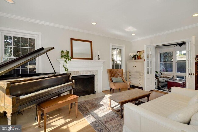 Foto del edificio - 3119 Patterson Pl NW