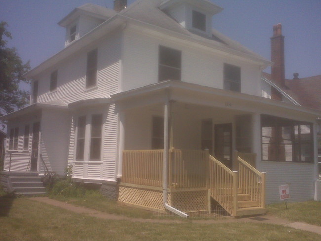 Building Photo - 1230 17th St