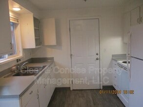 Building Photo - 590 67th St