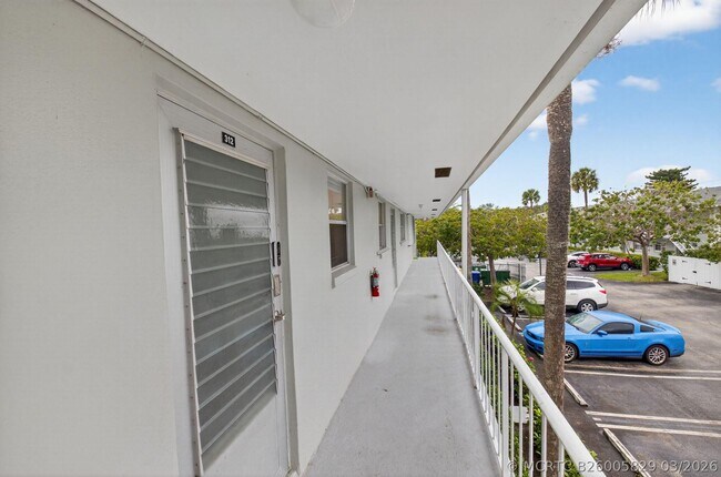 Building Photo - 2340 SW 22nd Ave
