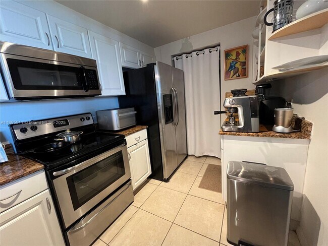 Foto del edificio - 215 SW 42nd Ave