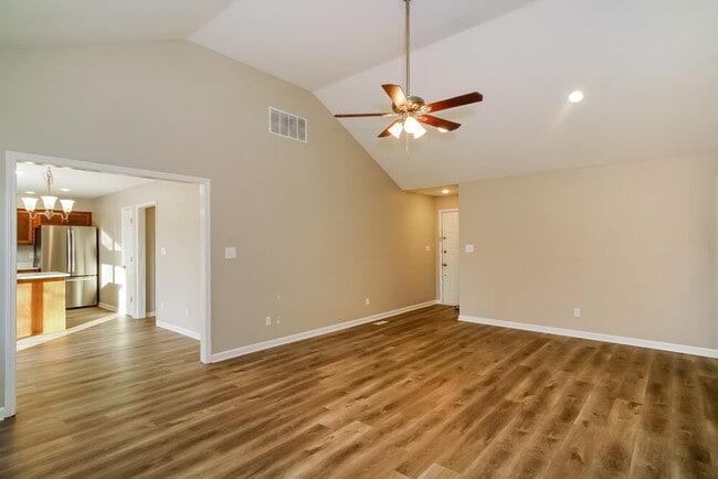 Building Photo - 5349 Tracey Jo Rd