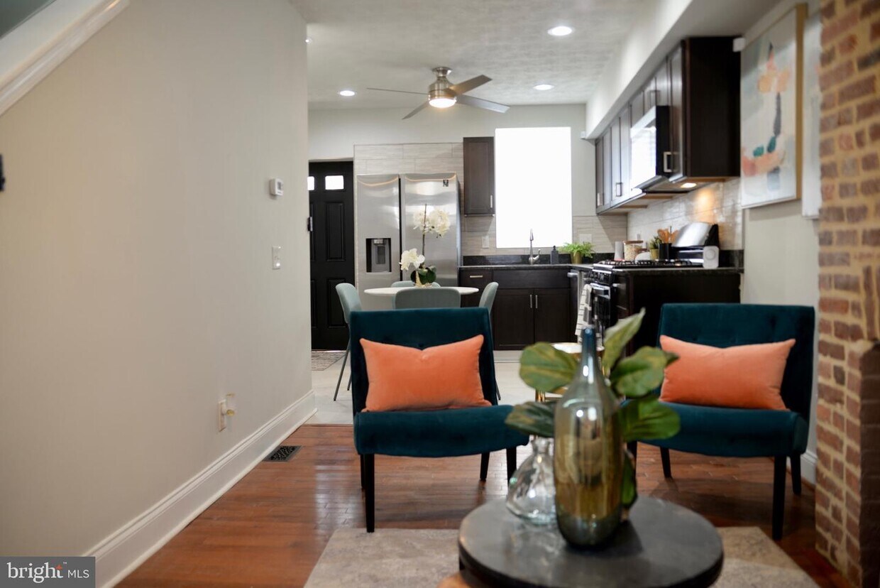 Foto principal - 1115 W Lombard St