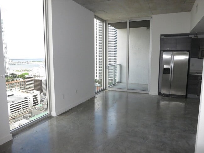 Foto del edificio - 151 SE 1st St