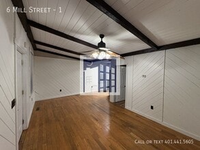 Building Photo - 6 Mill St