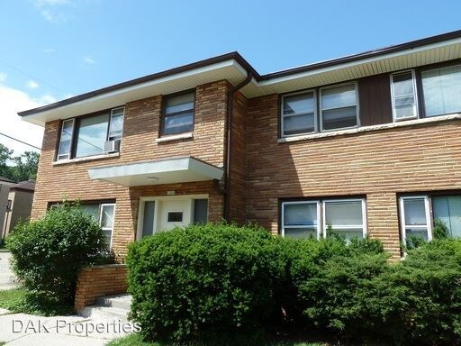 Primary Photo - 1209 E Singer Cir
