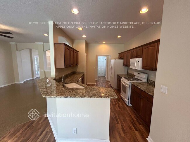 Foto del edificio - 4314 Whistlewood Cir