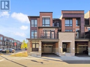 Building Photo - 513 Littlewood Ln