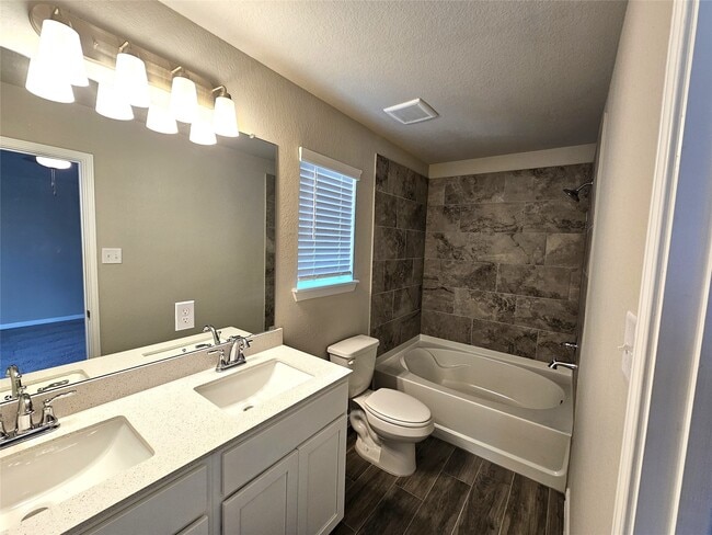 Foto del edificio - 25609 Aster Trl