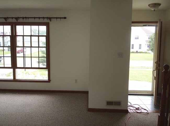 Great Neighborhood South Cheektowaga - 236 Crabapple Ln