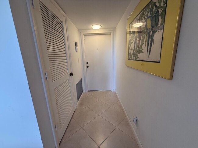 Foto del edificio - 7738 Lakeside Blvd