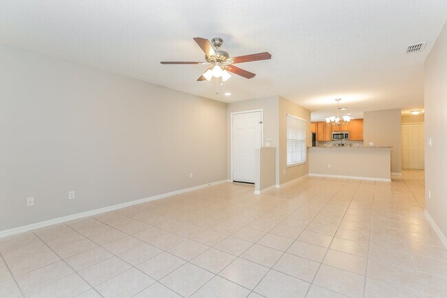 Foto del edificio - 2221 Heathwood Cir