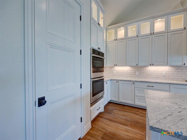 Building Photo - 505 Magan Ln