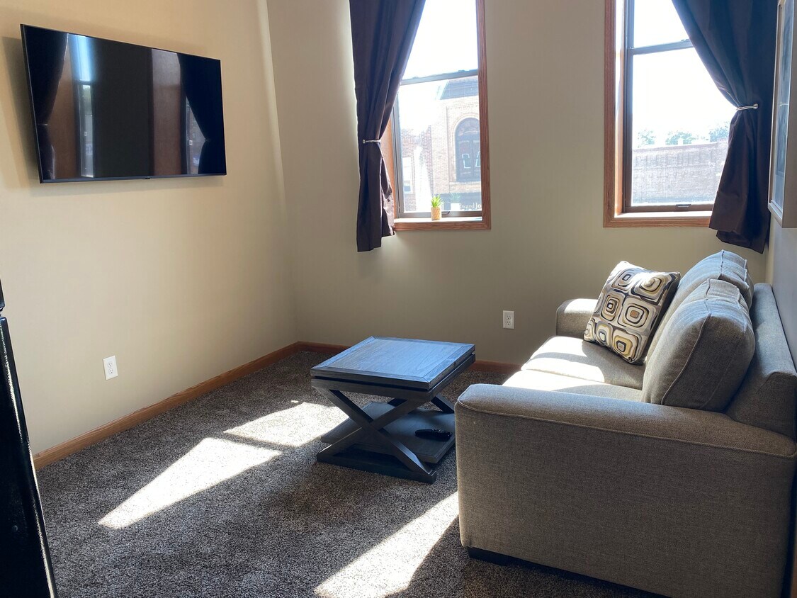 146 W Bridge St, Owatonna, MN 55060 Apartments in Owatonna, MN