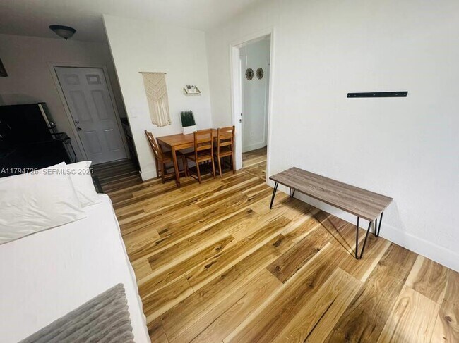 Foto del edificio - 7638 N Miami Ave