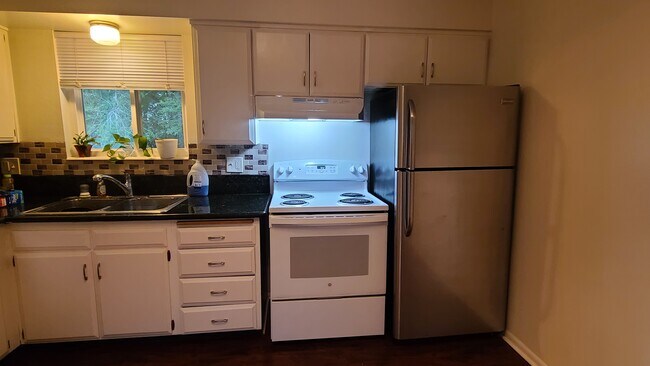 Foto del edificio - 351 Park Creeke Ln