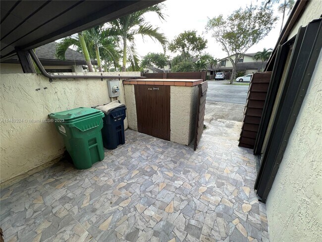 Foto del edificio - 7019 SW 106th Pl