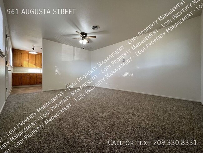 Building Photo - 961 E Augusta St