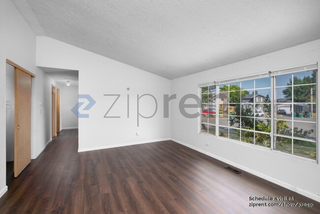Building Photo - 23395 NE Village Ct