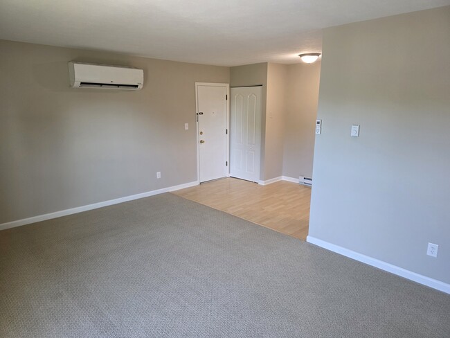 Building Photo - 308 Laval Hts