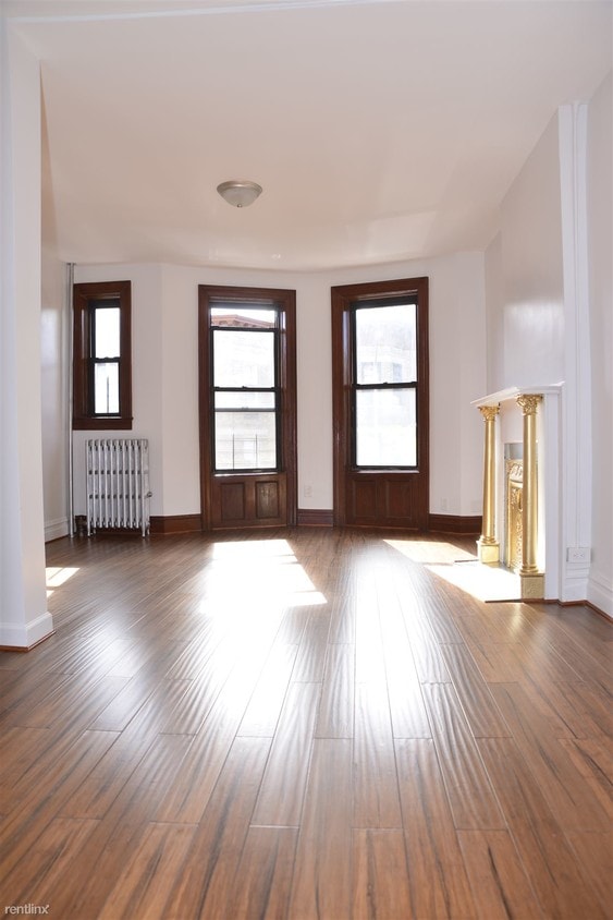 Building Photo - 571 58th St