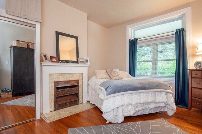 Foto del edificio - 5820 Alder St