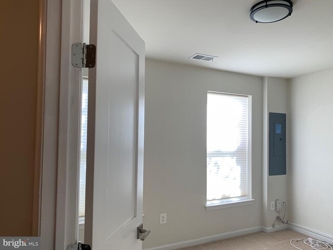 Foto del edificio - 7228 Barrberry Ln