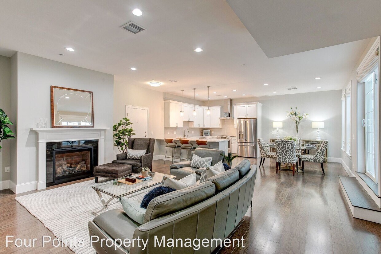 Foto principal - 2 br, 2 bath House - 8 Sanborn street Unit...