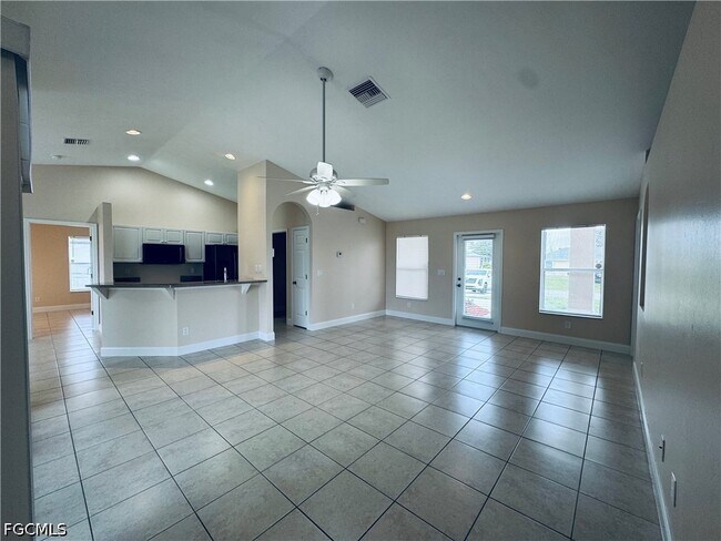 Foto del edificio - 1140 NW 1st Ave