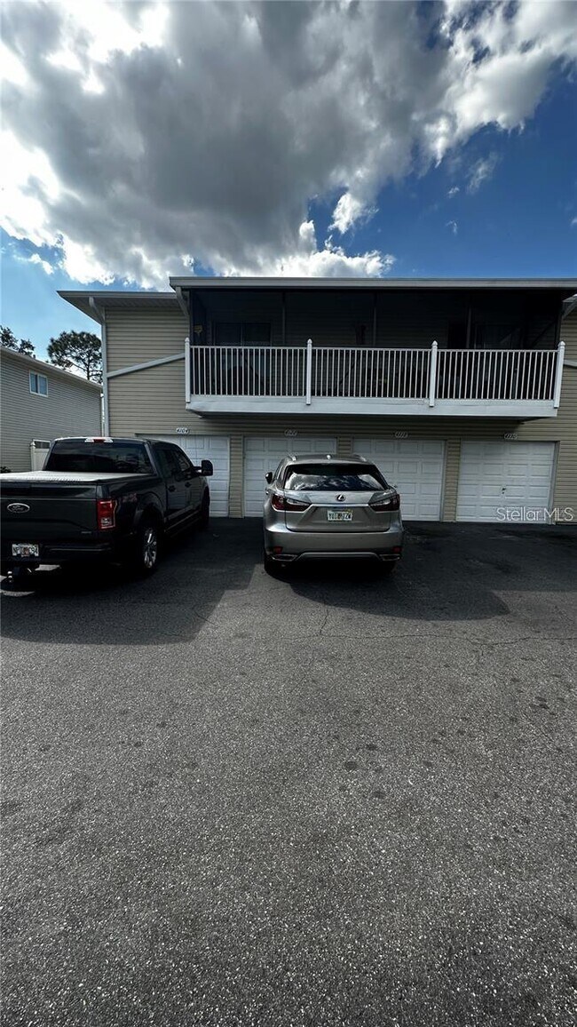 Building Photo - 4122 White Pine Ave